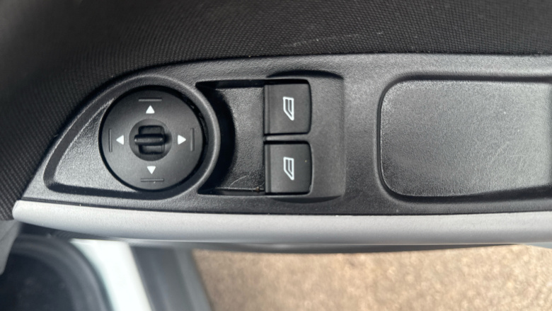 Ford Focus 1.0 EcoBoost 125 Zetec 5dr Auto Petrol Hatchback